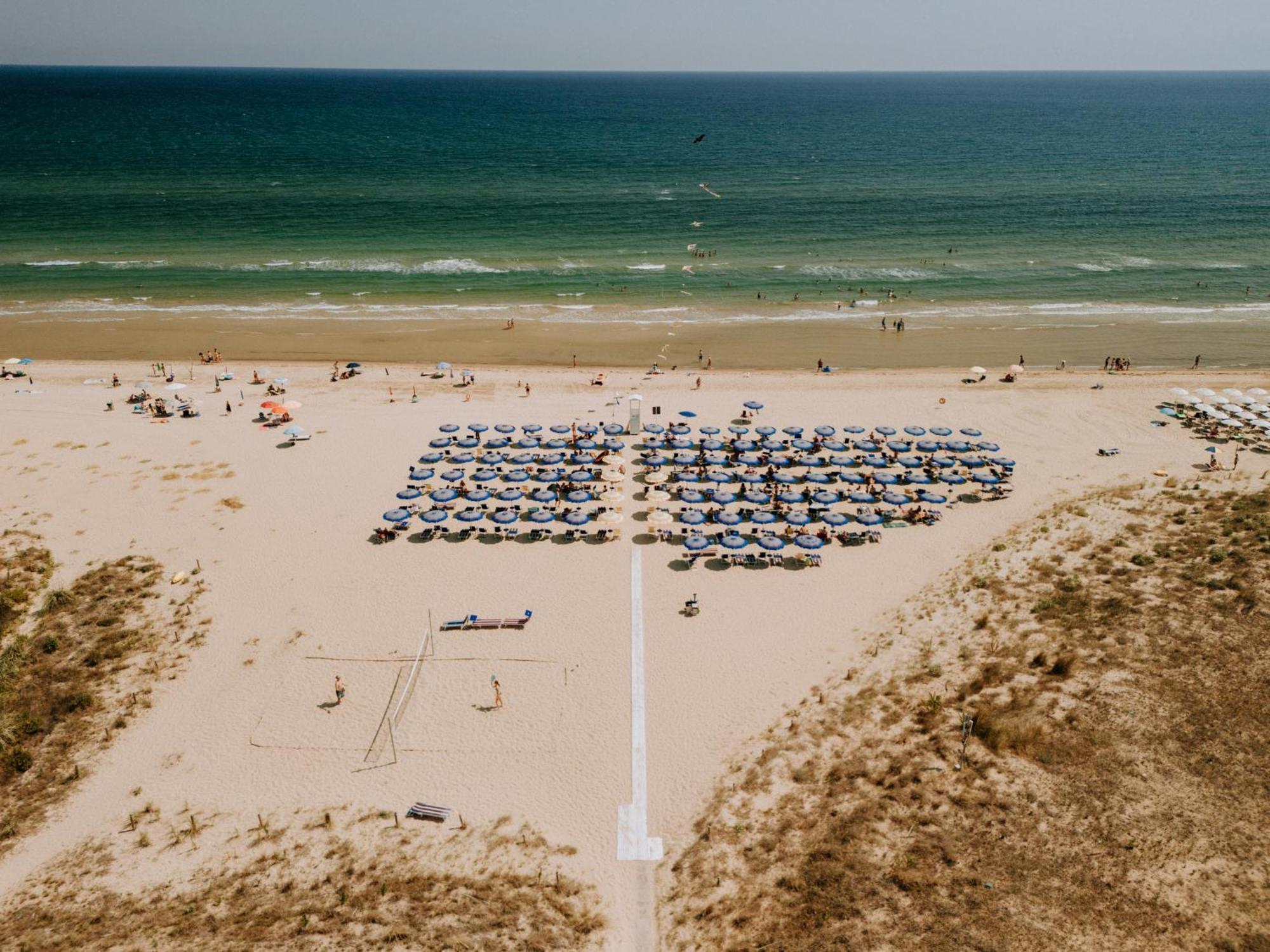 Hotel Holiday Vasto Dış mekan fotoğraf